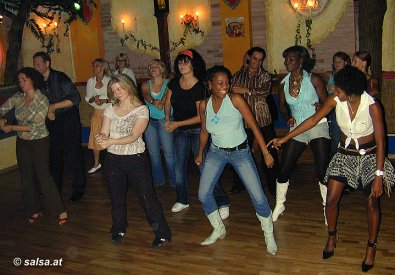 Kufstein: Salsa im Bolero - anklicken zum Vergr&ouml;�ern - click to enlarge
