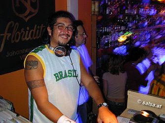 Wien: Salsa im Floridita - anklicken zum Vergr��ern - click to enlarge