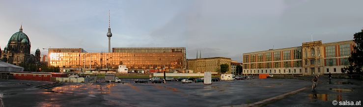 Stadtschlo�, Palast der Republik, Staatsratsgeb�ude (v.l.n.r.)  [GPS: Schlo�platz, Breite Str.]