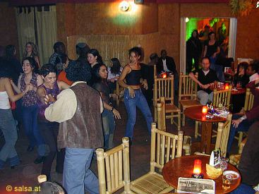 Salsa im El Paraiso (anklicken zum Vergr��ern, mit ALT+F4 wieder schliessen)