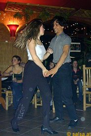 Salsa im El Paraiso (anklicken zum Vergr��ern, mit ALT+F4 wieder schliessen)