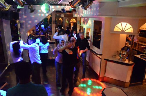 White Elephant, Gie&szlig;en