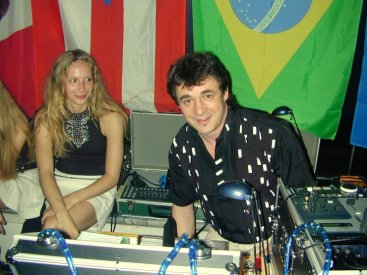 Salsa im Com-Center (anklicken zum Vergr&ouml;�ern)