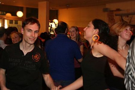 Salsa im Cup�n Cino, Hamburg