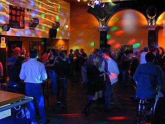 Salsa in H�hr-Grenzhausen bei Koblenz: die Gass