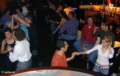 Salsa in M&uuml;nchen: 2Rooms (anklicken zum Vergr��ern - click to enlarge)
