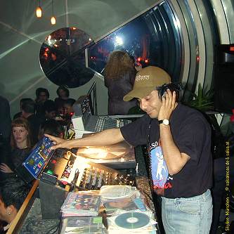 DJ Claudio (click to enlarge - anklicken zum Vergr&ouml;�ern, mit ALT+F4 wieder schliessen)