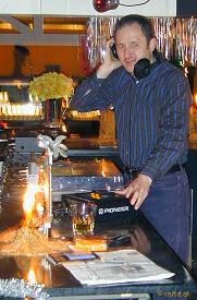 DJ Valerian - anklicken zum Vergr&ouml;�ern - click to enlarge