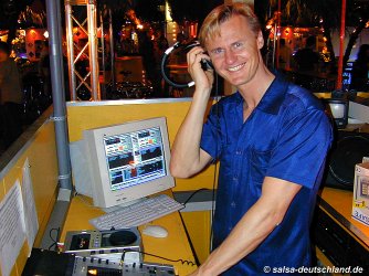 Salsa im Las Canbdelas / Cinemaxx in W&uuml;rzburg: DJ und Tanzlehrer Oliver